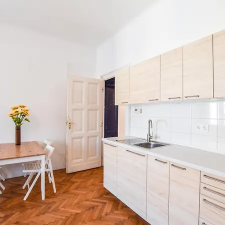Cityscape Budget Kalvin * Budapeszt
