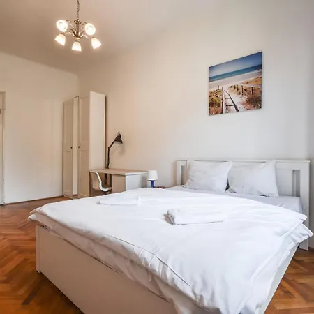 Cityscape Budget Kalvin Apartament *